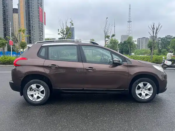 Peugeot 2008 2014