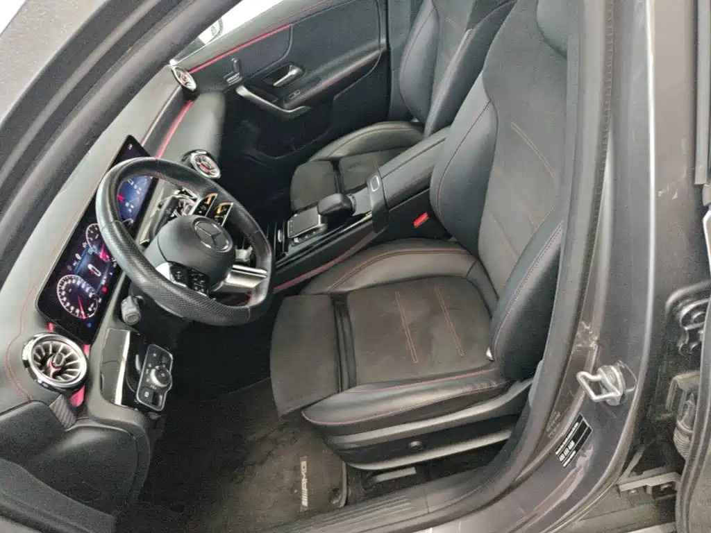 Mercedes-Benz A-Class 2023 — фото 15