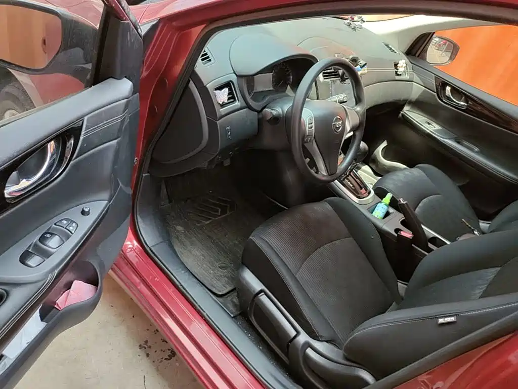 Nissan Tiida 2018 — фото 16