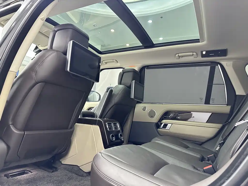 Land Rover Range Rover 2022 — фото 14