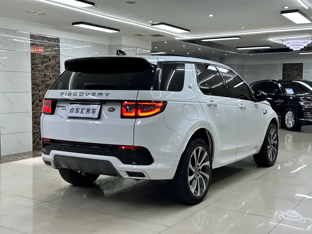 Land Rover Discovery Sport 2023 — фото 6