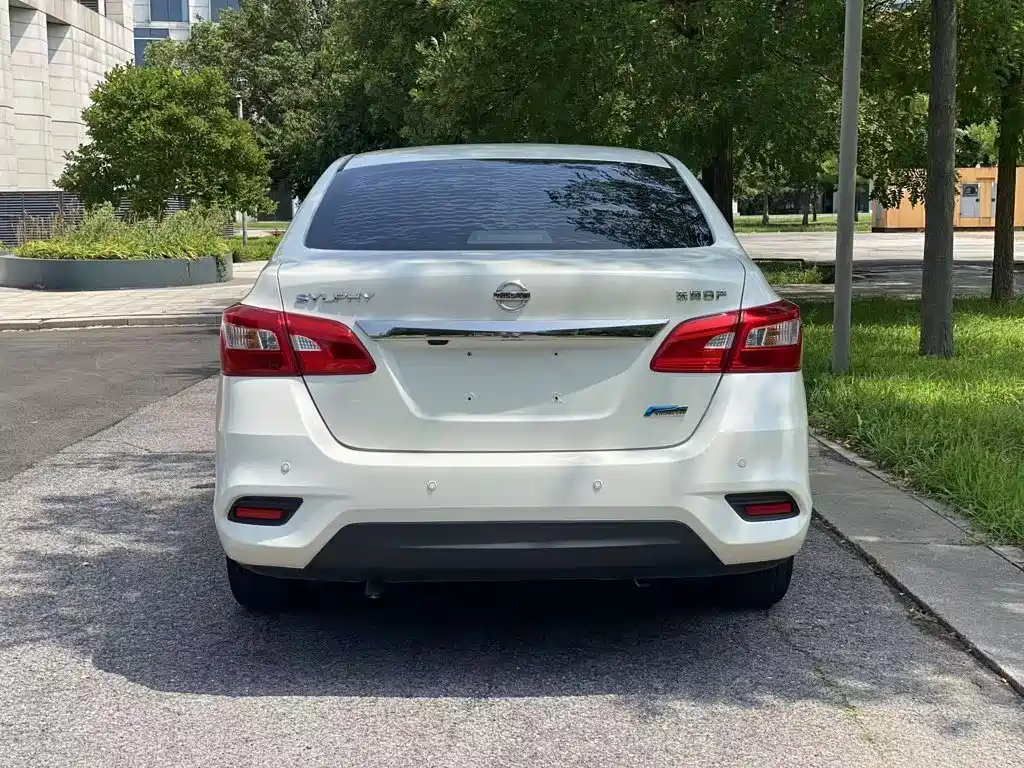 Nissan Sylphy 2016 — фото 10