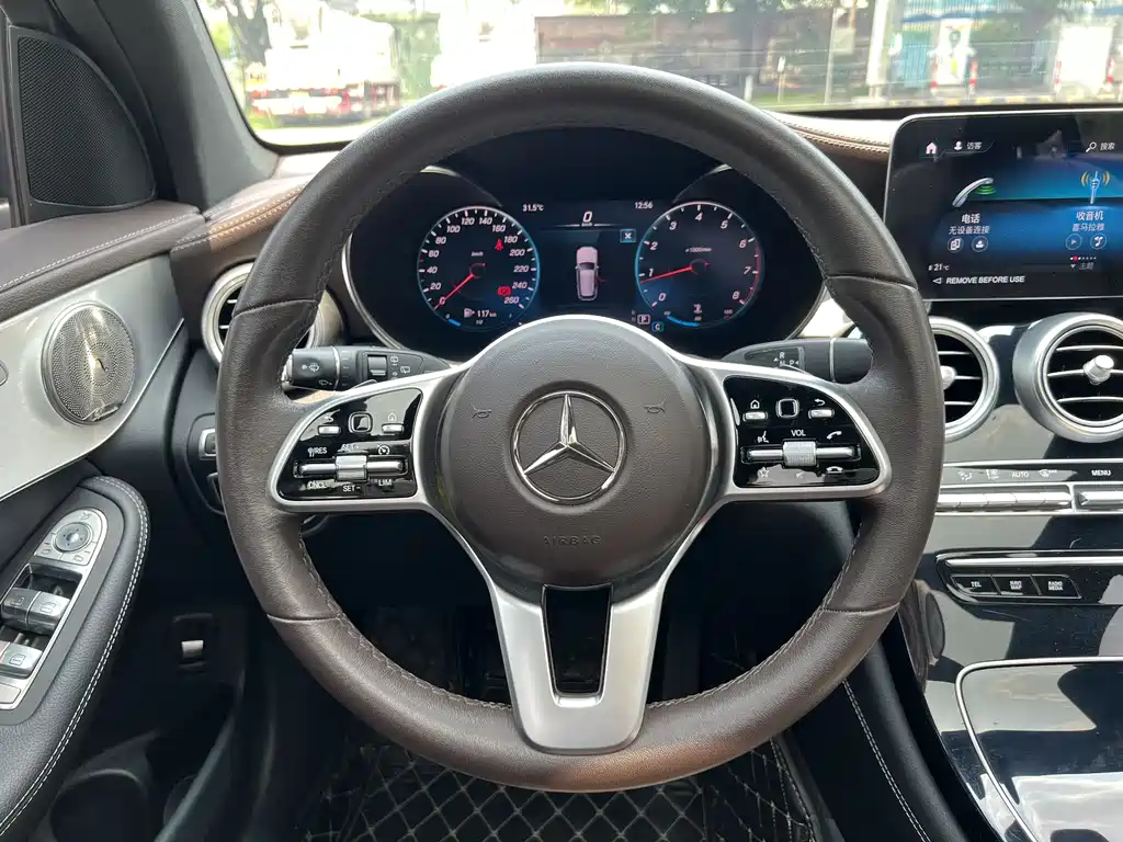 Mercedes-Benz GLC 2022 — фото 22