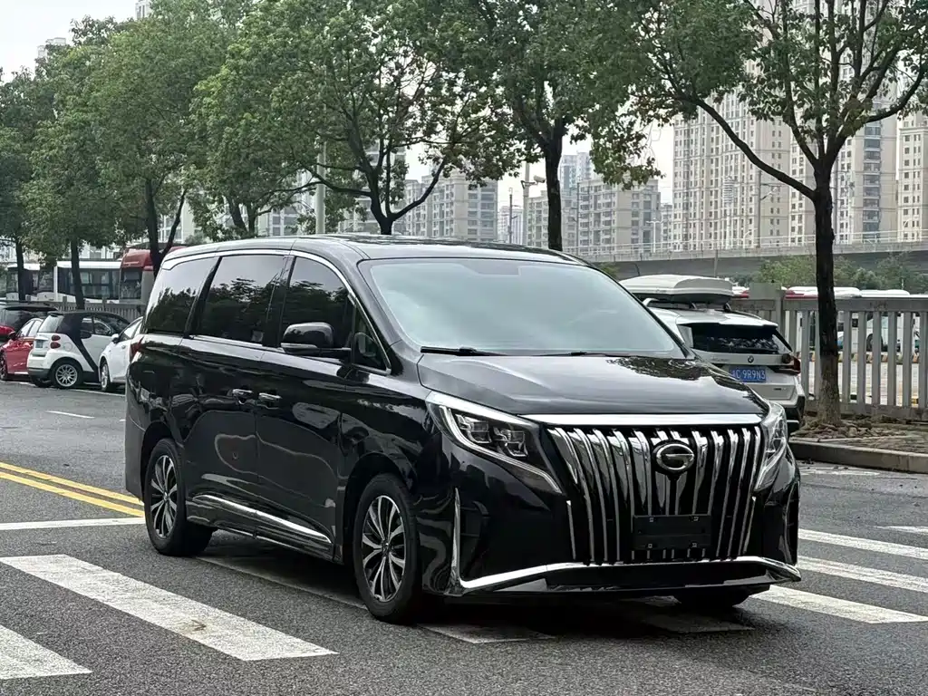 GAC Trumpchi M8 2022 — фото 3