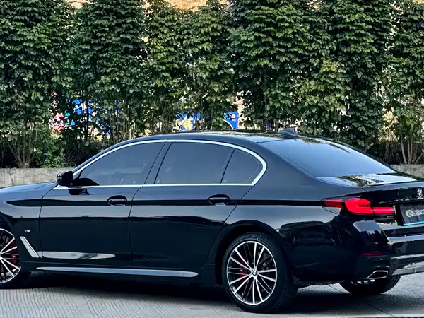 BMW 5 Series 2023