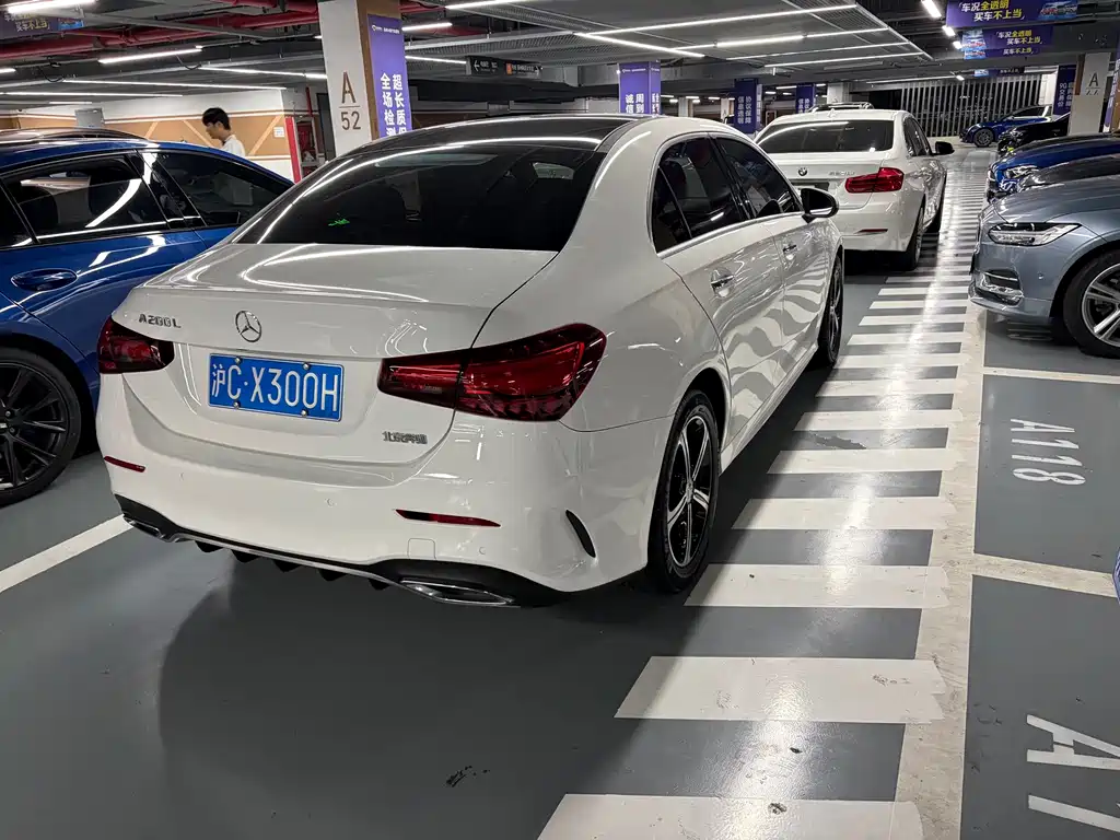 Mercedes-Benz A-Class 2023 — фото 4