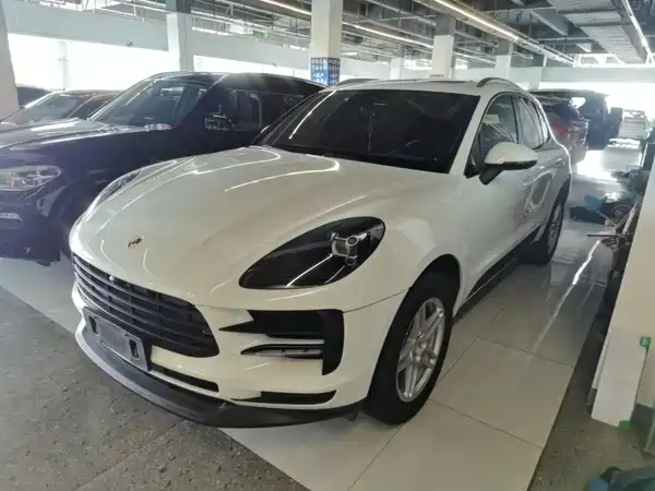 Porsche Macan 2020
