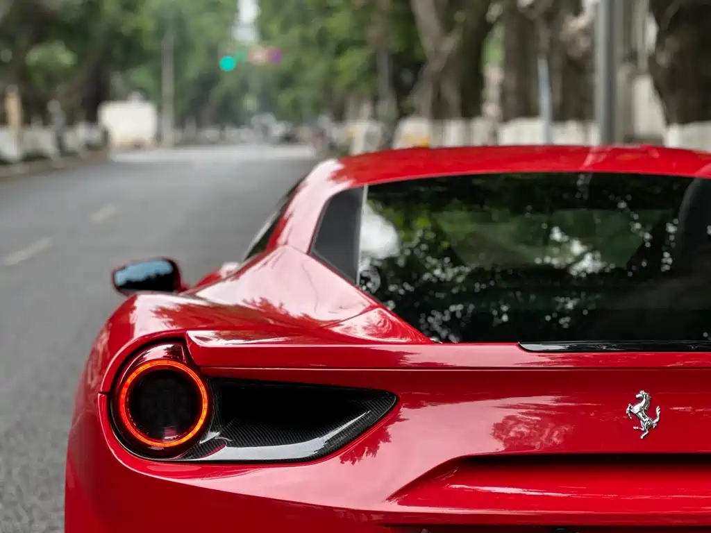 Ferrari 488 2016 — фото 12