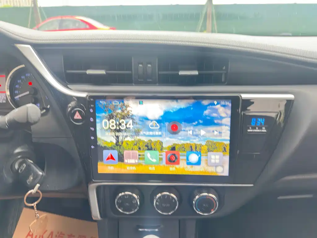 Toyota Corolla 2018 — фото 14