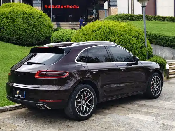 Porsche Macan 2015