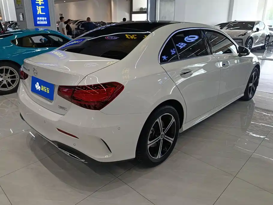 Mercedes-Benz A-Class 2023 — фото 3