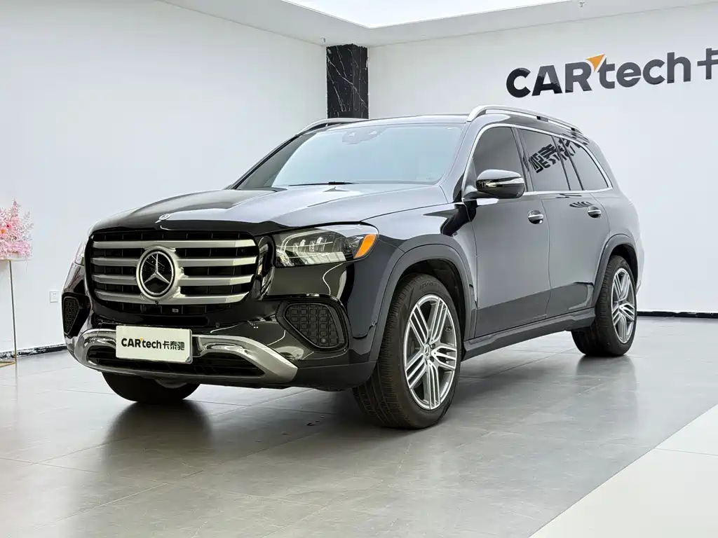 Mercedes-Benz GLS 2024 — фото 1