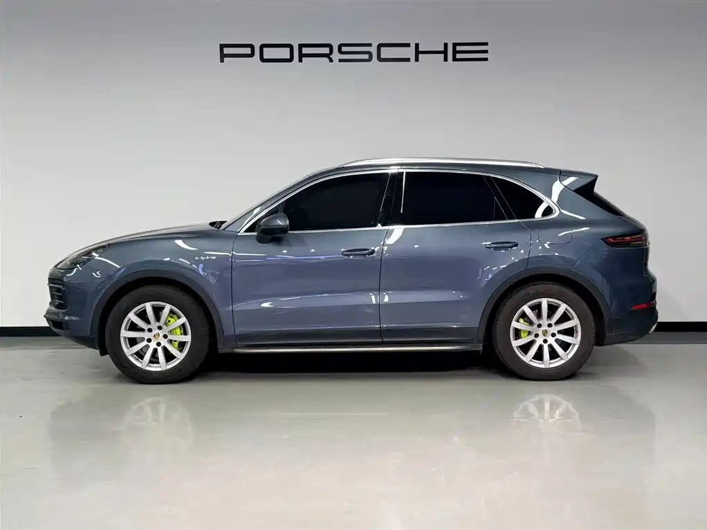 Porsche Cayenne New Energy 2019 — фото 2