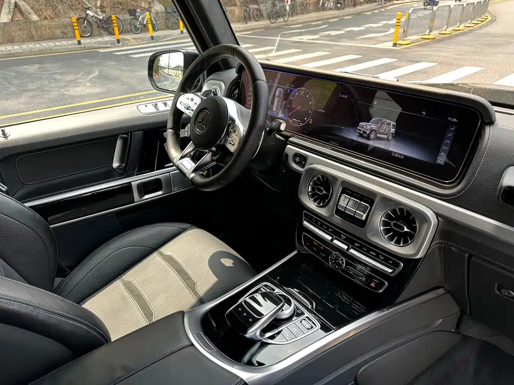 Mercedes-Benz G-Class AMG 2021 — фото 24