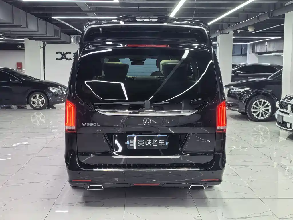 Mercedes-Benz V-Class 2022 — фото 3