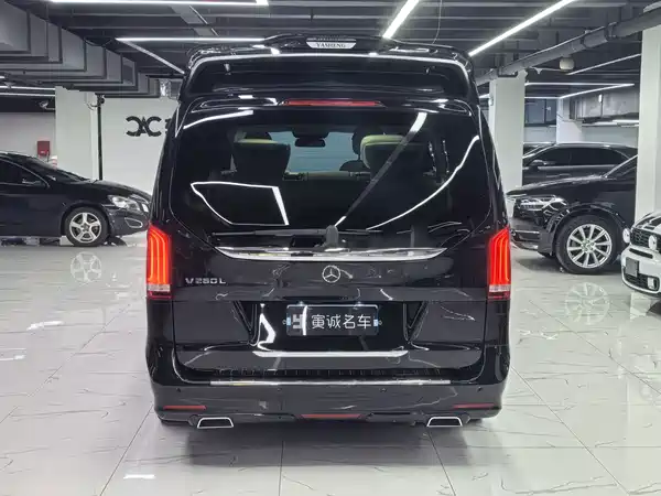 Mercedes-Benz V-Class 2022
