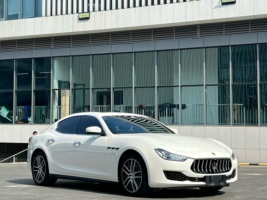 Maserati Ghibli 2017 — фото 2
