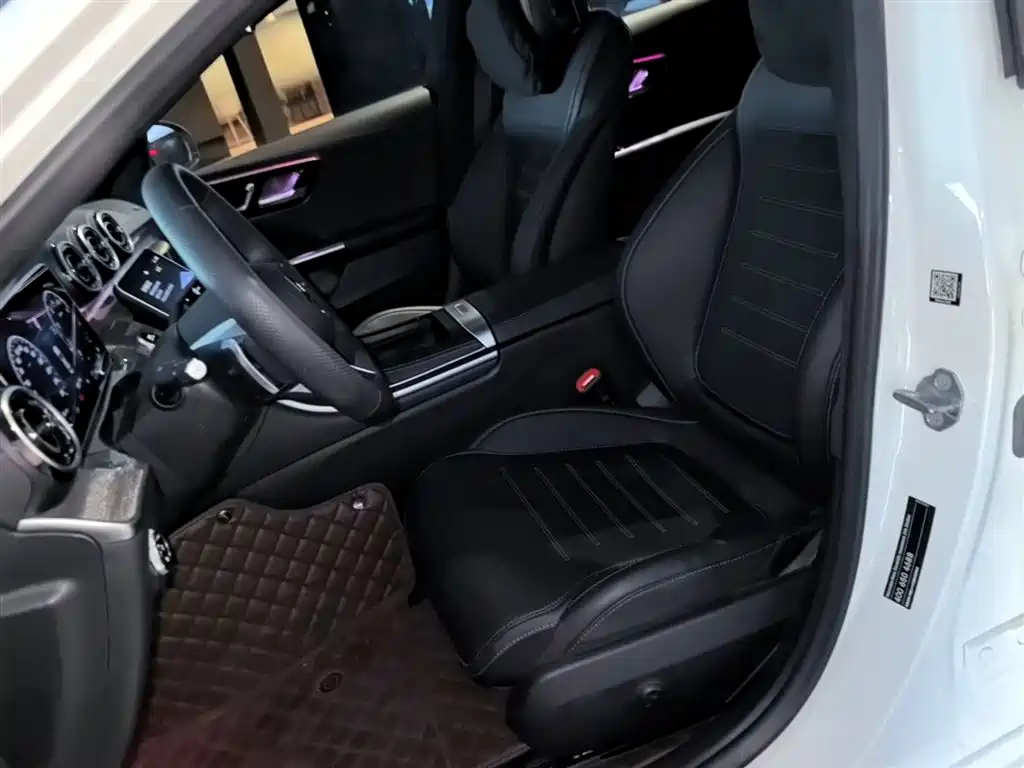 Mercedes-Benz C-Class 2023 — фото 15