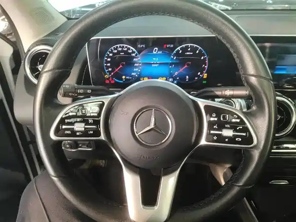 Mercedes-Benz GLB 2020