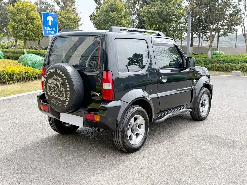 Suzuki Jimny 2014 — фото 16