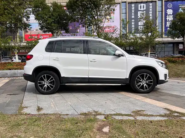 Volkswagen Tiguan 2016