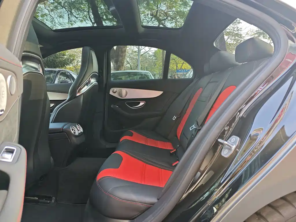 Mercedes-Benz C-Class AMG 2022 — фото 6
