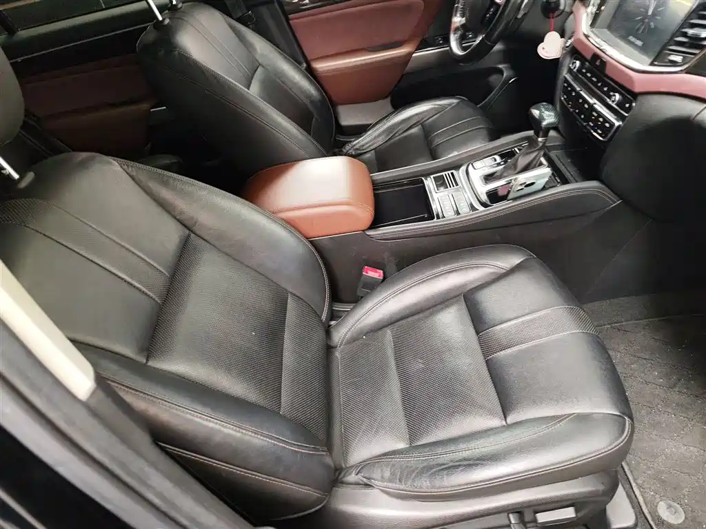 GAC Motor Trumpchi GS8 2018 — фото 25