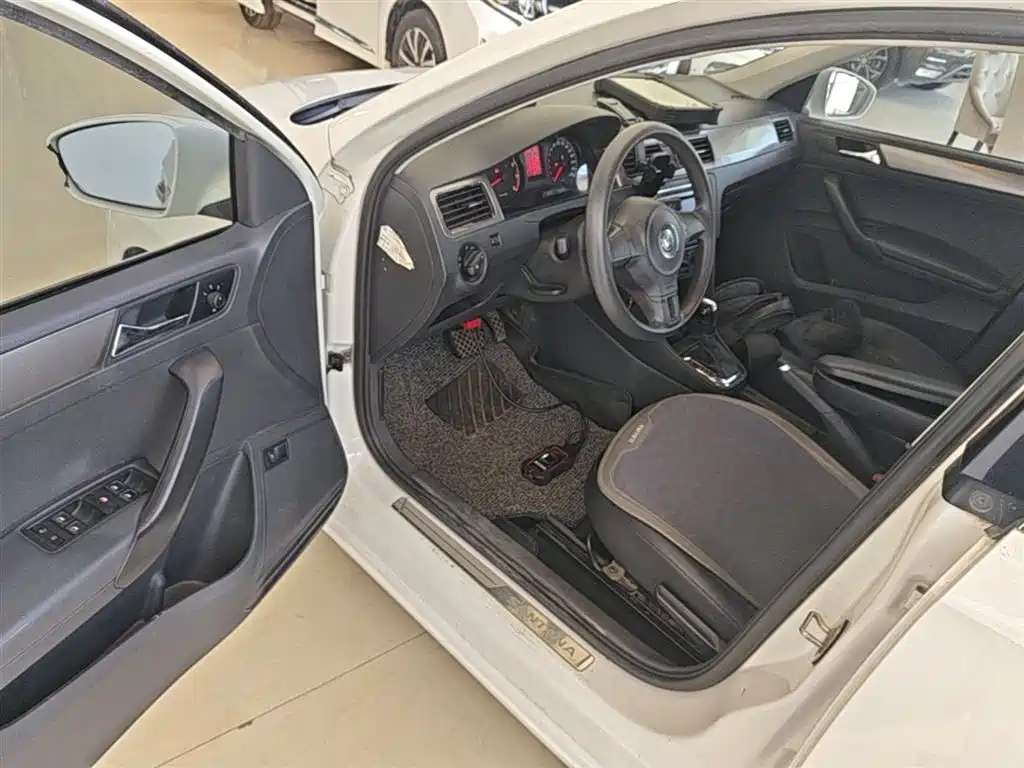 Volkswagen Santana 2015 — фото 16