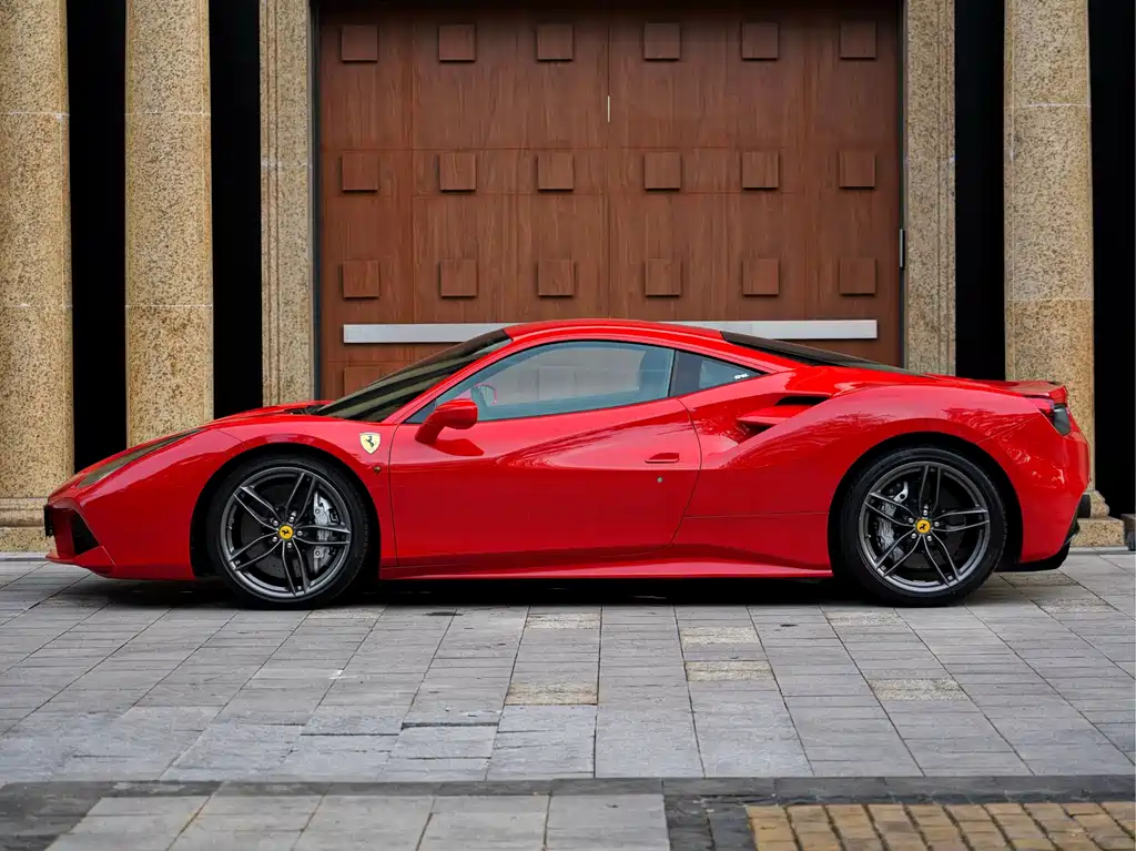 Ferrari 488 2018 — фото 3