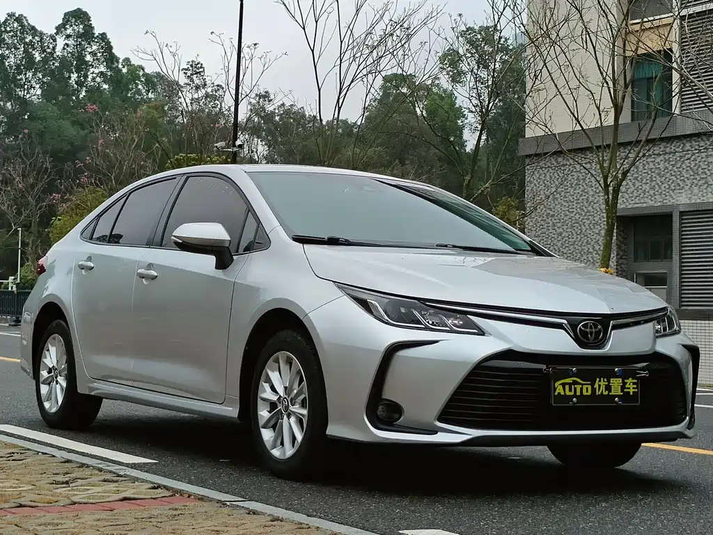 Toyota Corolla 2021 — фото 11