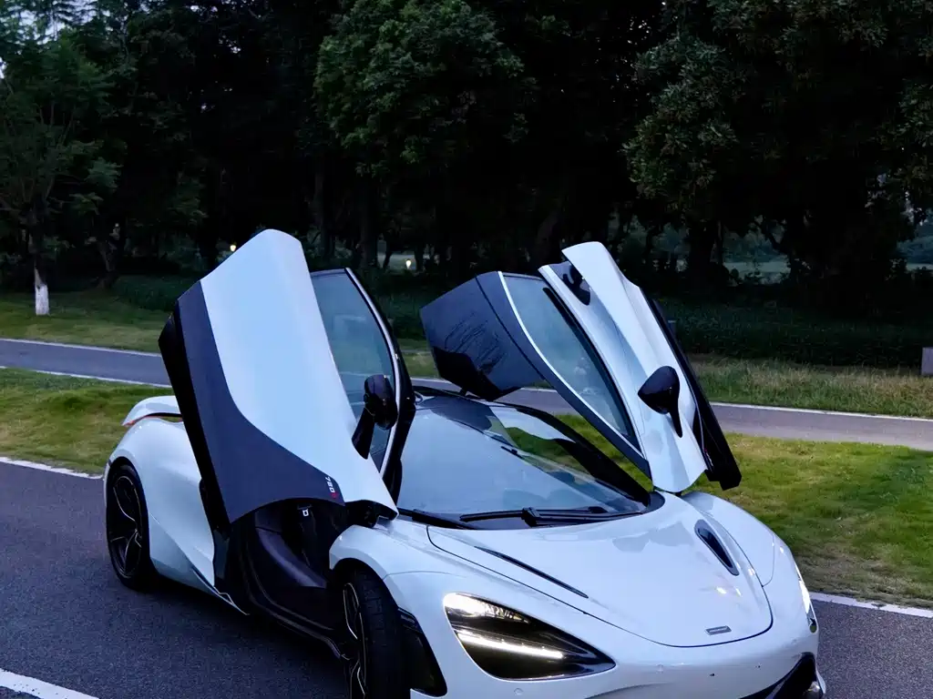 McLaren 720S 2019 — фото 5