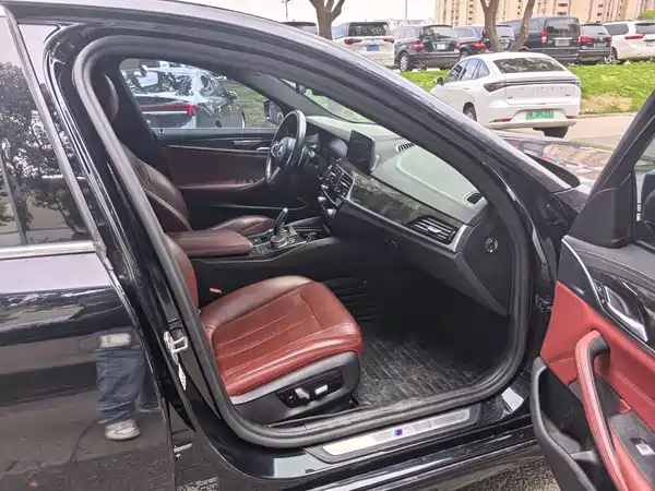 BMW 5 Series 2020