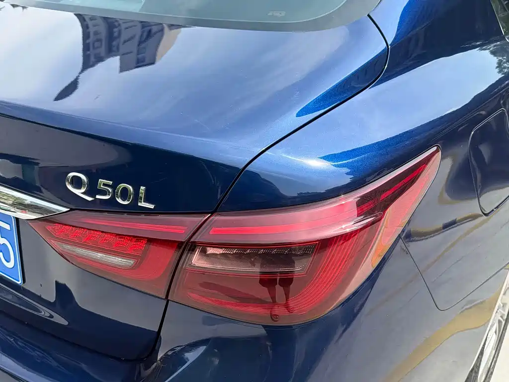 Infiniti Q50L 2018 — фото 13