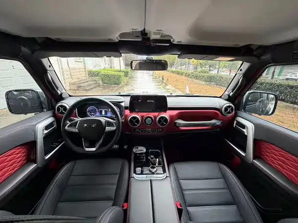 BAIC BJ40 2025