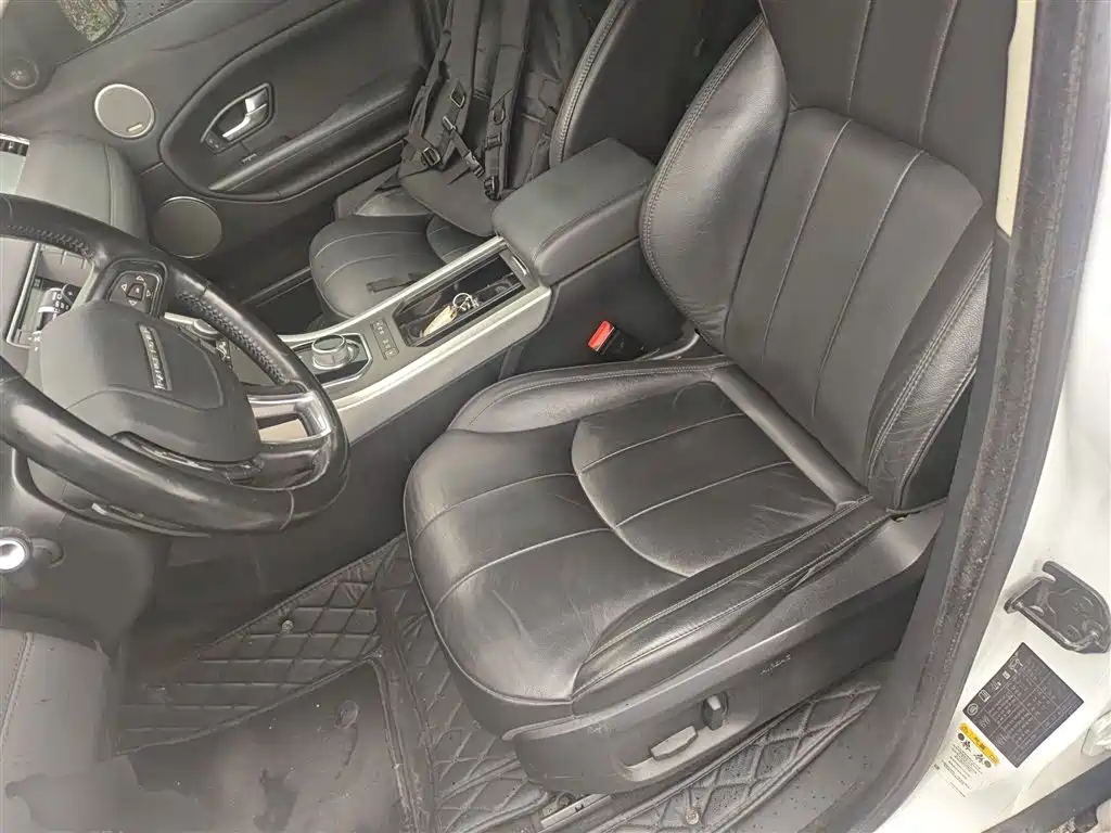 Land Rover Evoque 2017 — фото 11