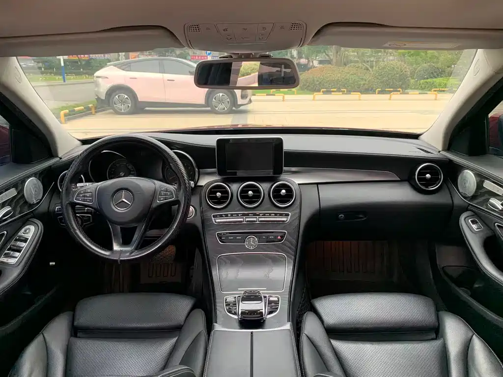 Mercedes-Benz C-Class 2018 — фото 17
