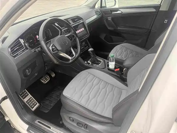 Volkswagen Tiguanx 2021