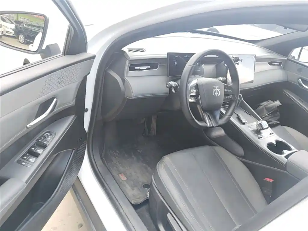 BYD Qin PLUS 2025 — фото 16