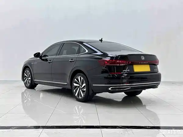 Volkswagen Passat 2022