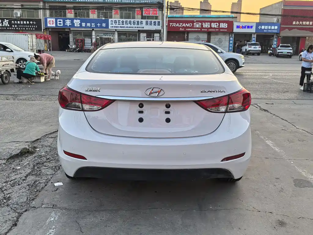 Hyundai Elantra Langdong 2016 — фото 4