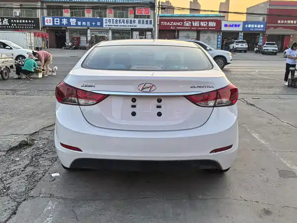 Hyundai Elantra Langdong 2016