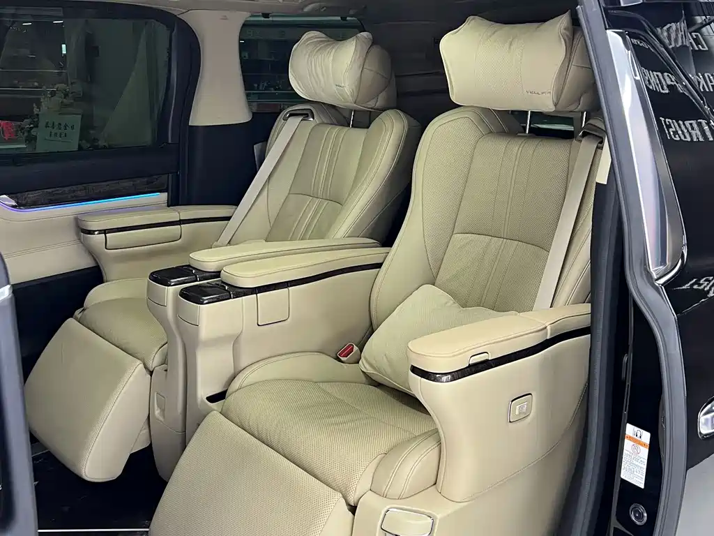 Toyota Vellfire 2020 — фото 14