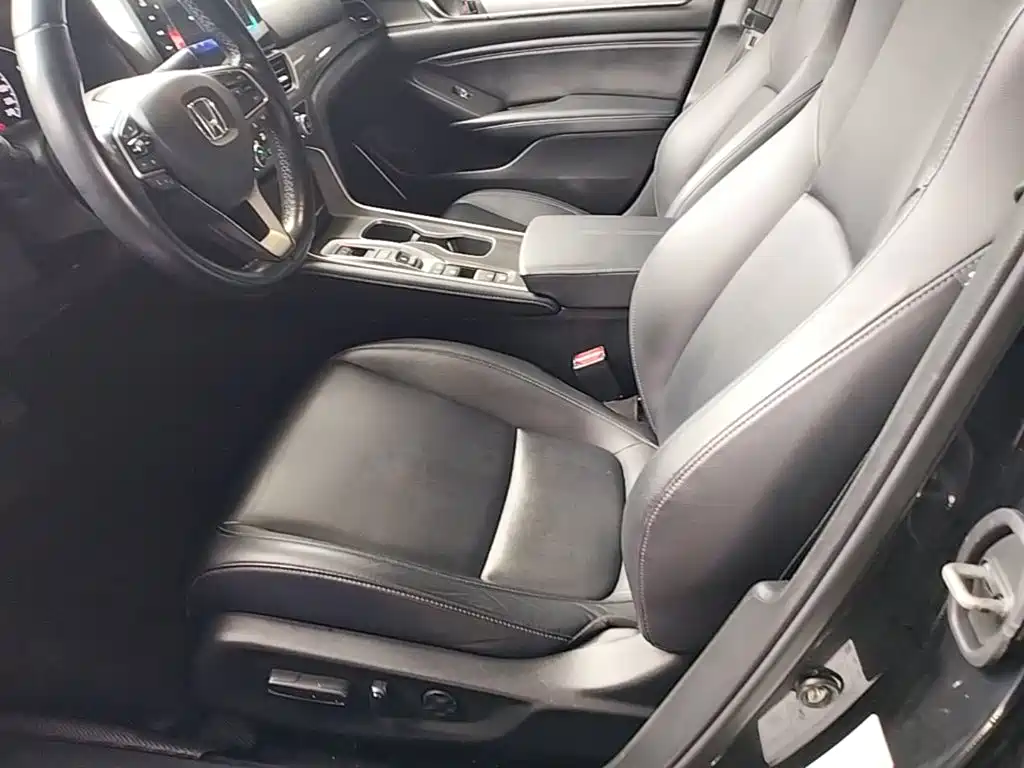 Honda Accord 2022 — фото 15