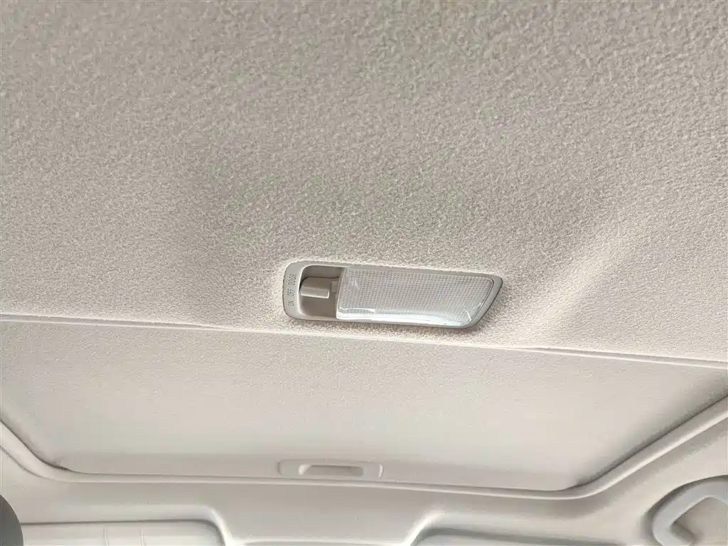 Nissan Sylphy 2018 — фото 18