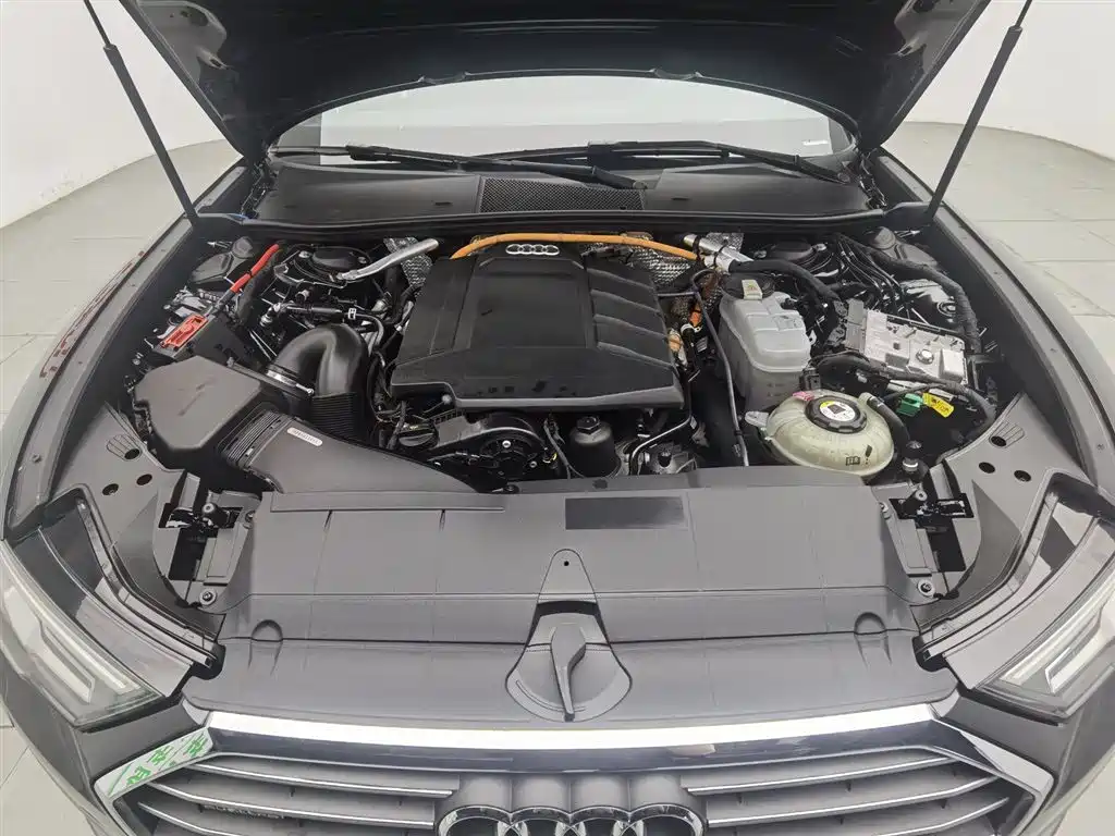 Audi A6L 2020