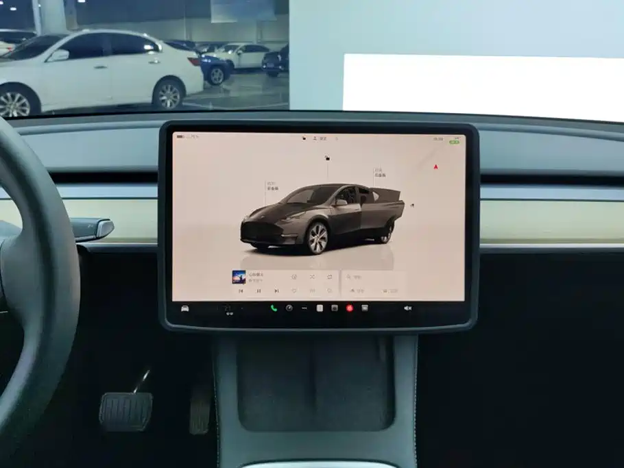 Tesla Model Y 2023 — фото 13