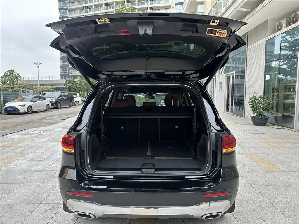 Mercedes-Benz GLB 2023 — фото 18