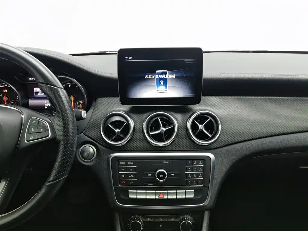 Mercedes-Benz GLA 2019 — фото 12
