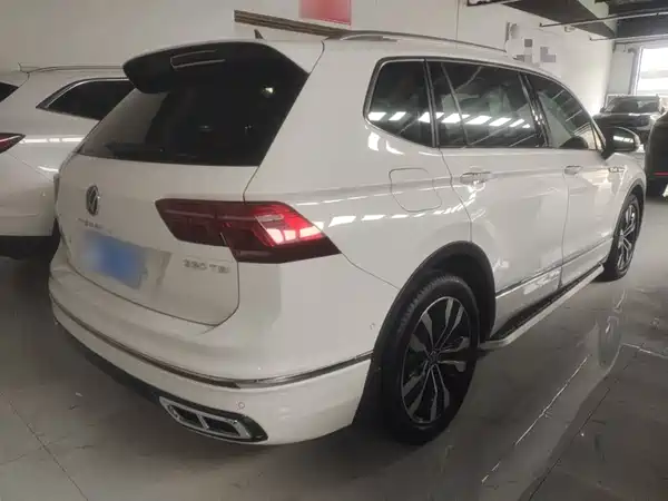 Volkswagen Tiguan L 2022