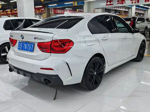 BMW 1 Series 2023